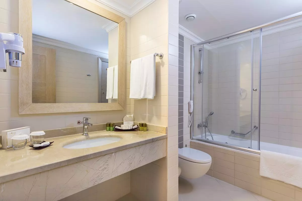 هتل اورنج کانتی بلک آنتالیا